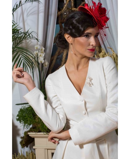 RED NET AND VEIL HAT WITH FLOWER