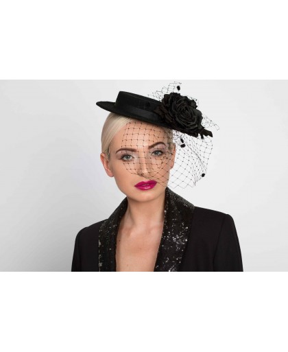 BLACK WOOL HAT WITH FLOWERS AND VEIL