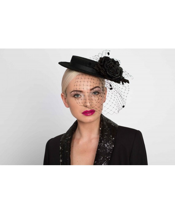 BLACK WOOL HAT WITH FLOWERS AND VEIL
