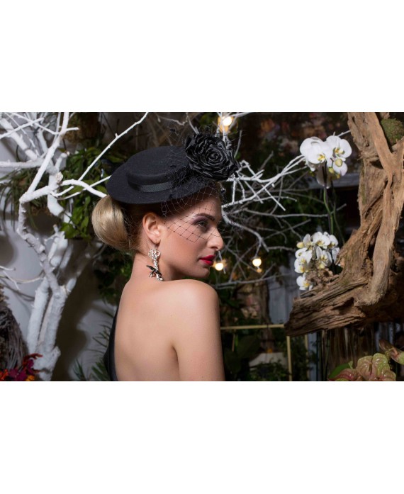 BLACK WOOL HAT WITH FLOWERS AND VEIL